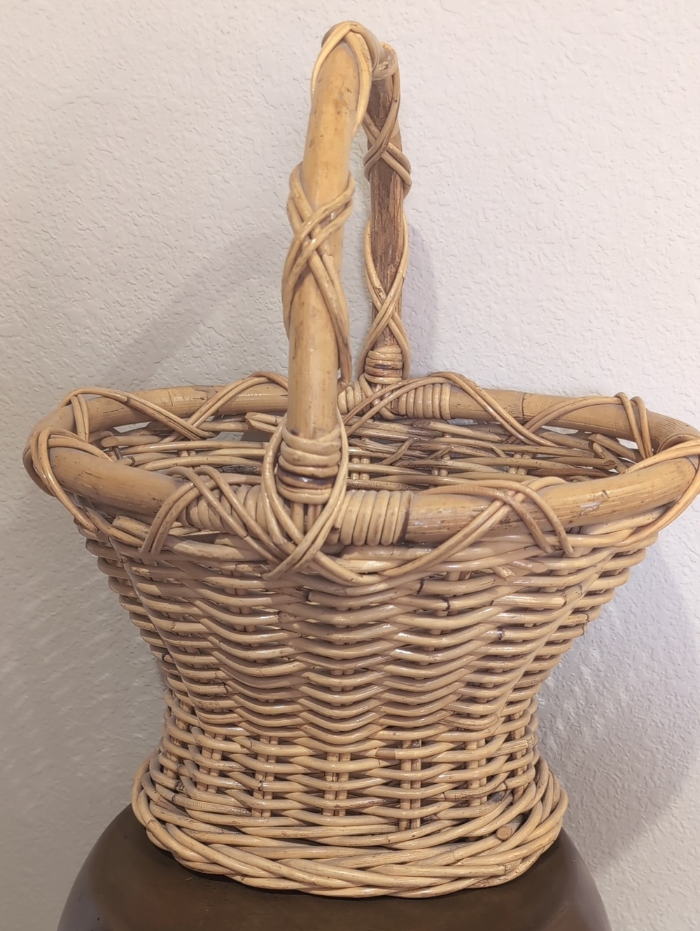 Sturdy Vintage Woven Wicker 60's 70's Wicker Hourglass Gathering Basket